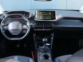 Peugeot 2008 (2021) thumbnail 13