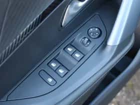 Peugeot 2008 (2021) thumbnail 17