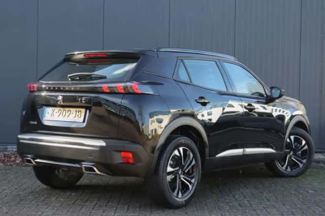 Peugeot 2008 (2021) thumbnail 5