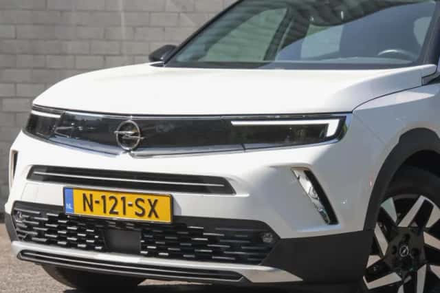 Opel Mokka-e (2021) thumbnail 6