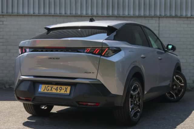 Peugeot 3008 (2025) thumbnail 3
