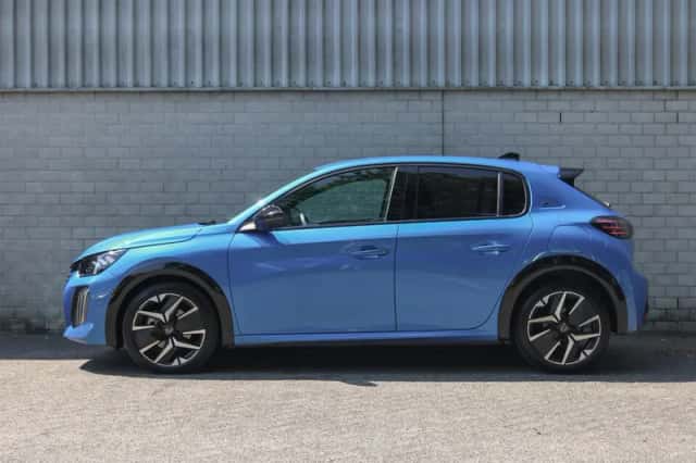 Peugeot 208 (2025) thumbnail 2