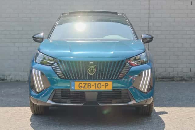 Peugeot 2008 (2025) thumbnail 6