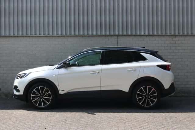 Opel Grandland X (2020) thumbnail 2