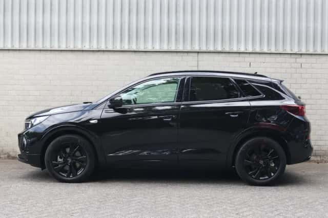 Opel Grandland (2024) thumbnail 2