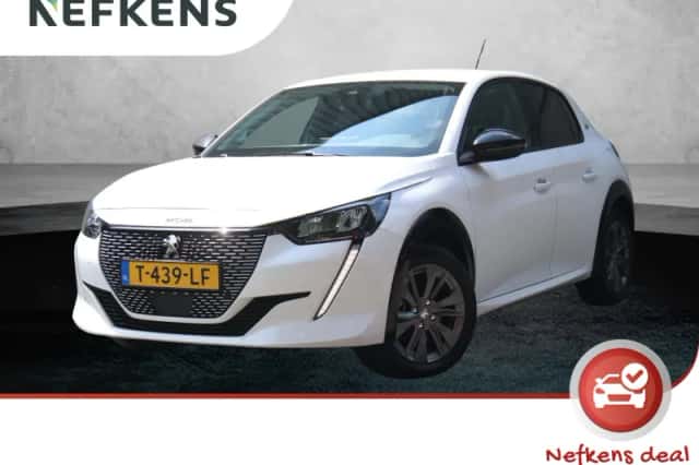 Peugeot e-208 (2023) thumbnail 1