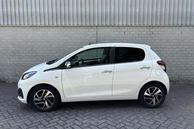 Peugeot 108 (2021) thumbnail 2