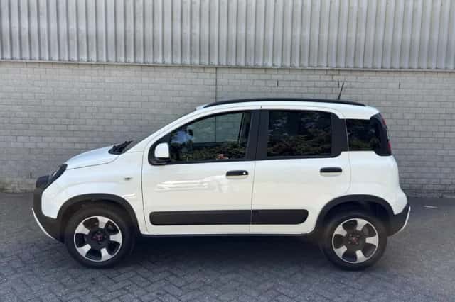 Fiat Panda (2023) thumbnail 2