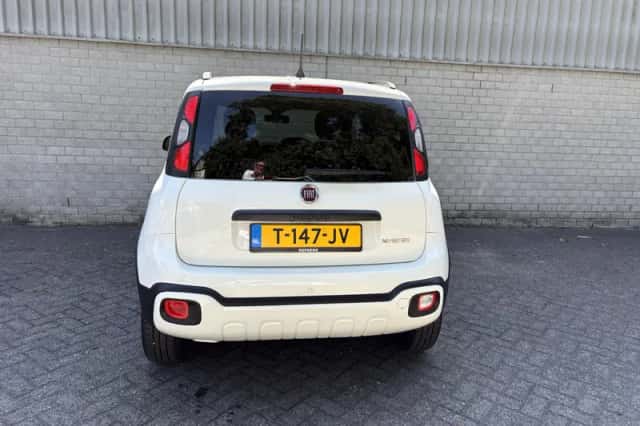 Fiat Panda (2023) thumbnail 5