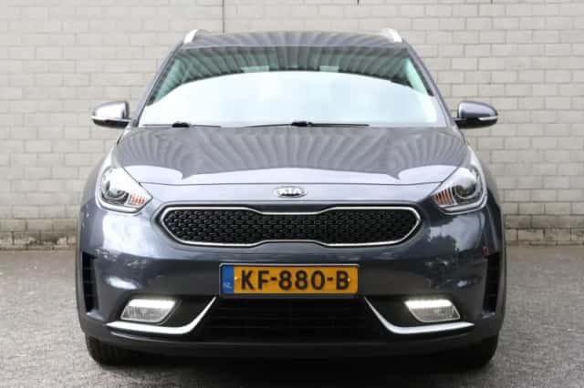 Kia Niro (2016) thumbnail 5