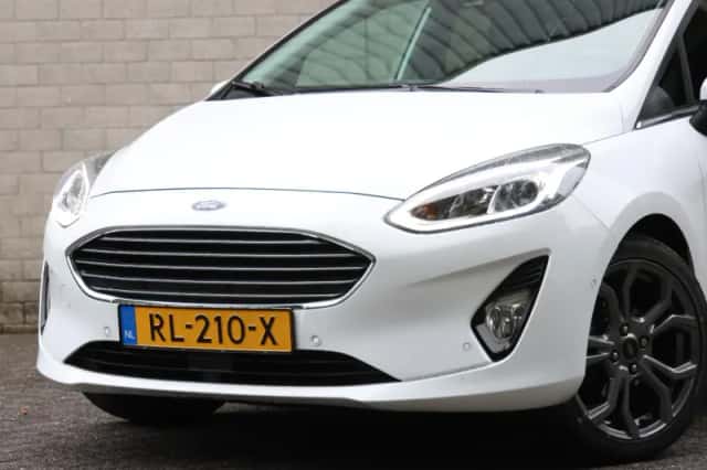 Ford Fiesta (2018) thumbnail 5