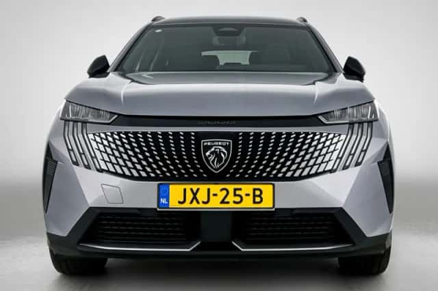 Peugeot 5008 (2025) thumbnail 4