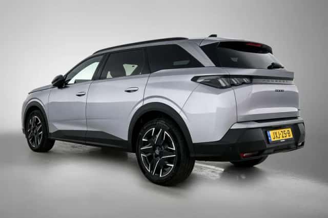 Peugeot 5008 (2025) thumbnail 6