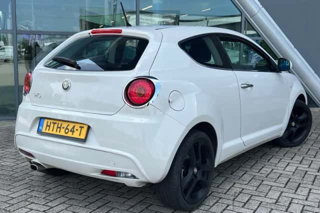 Alfa Romeo Mito (2011) thumbnail 5