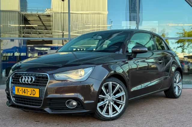 Audi A1 (2010) thumbnail 1