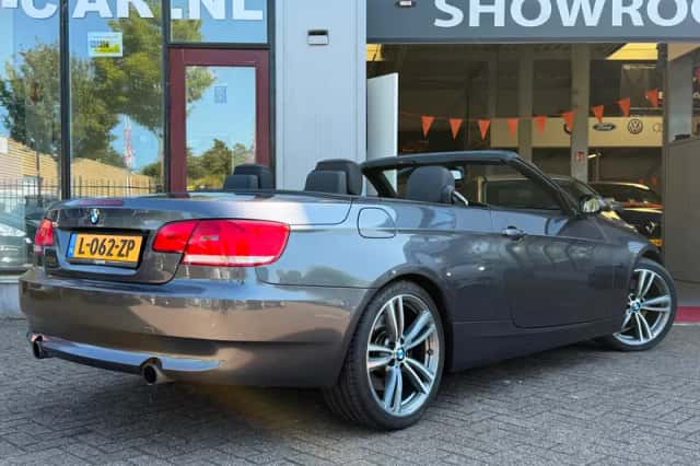 BMW 3-Serie (2008) thumbnail 3