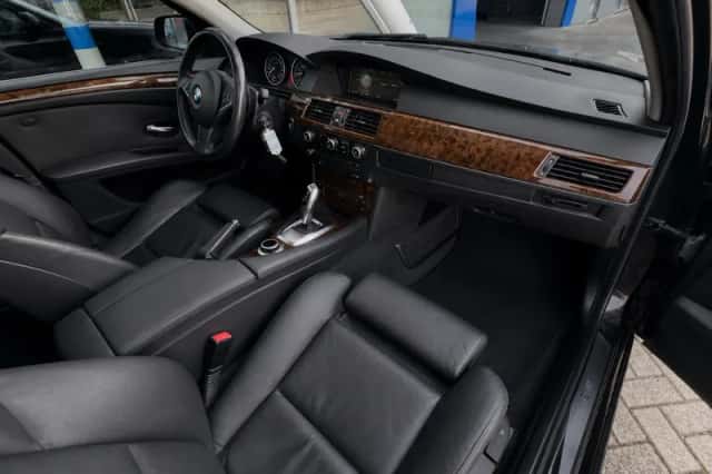 BMW 5-Serie (2008) thumbnail 3