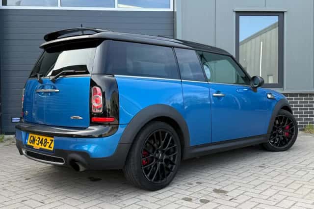 MINI Clubman (2011) thumbnail 4