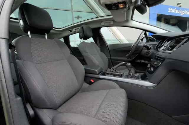 Peugeot 508 (2012) thumbnail 4