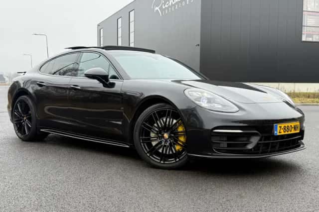 Porsche Panamera (2021) thumbnail 3