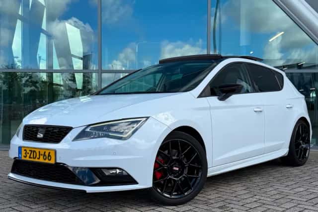 SEAT Leon (2014) thumbnail 1