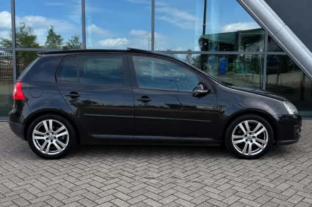 Volkswagen Golf (2008) thumbnail 2