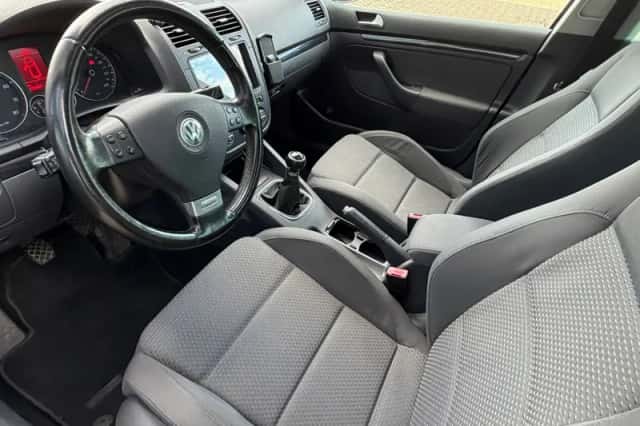 Volkswagen Golf (2008) thumbnail 3