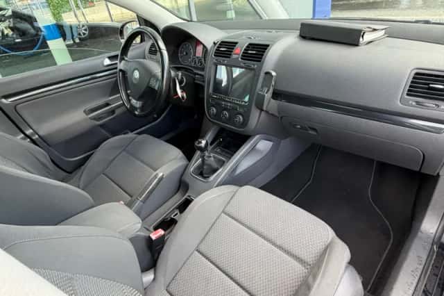 Volkswagen Golf (2008) thumbnail 4
