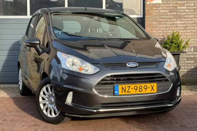 Ford B-Max (2017) thumbnail 1