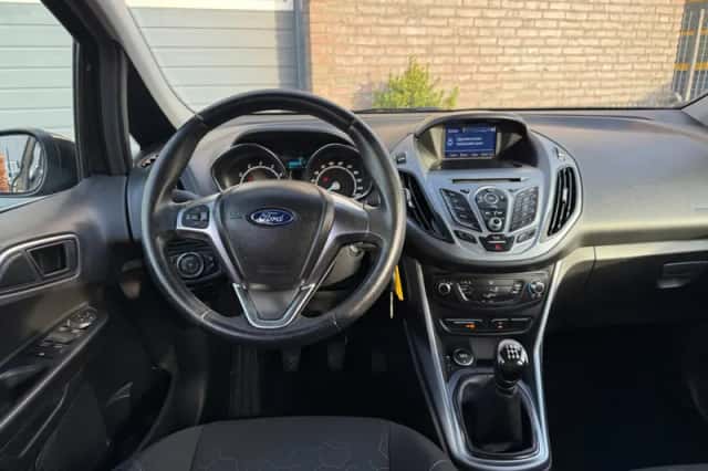 Ford B-Max (2017) thumbnail 6