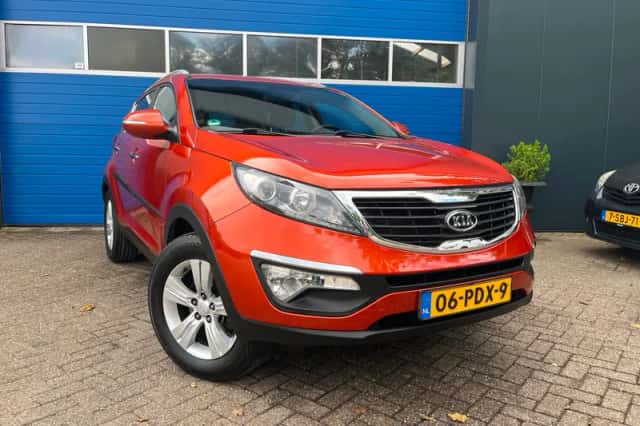 Kia Sportage (2011) thumbnail 1