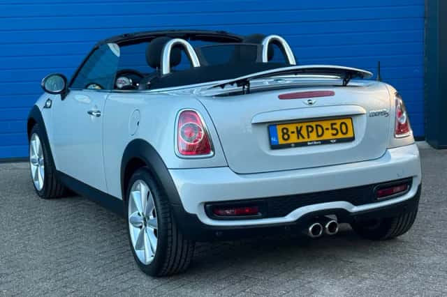 MINI Roadster (2013) thumbnail 3