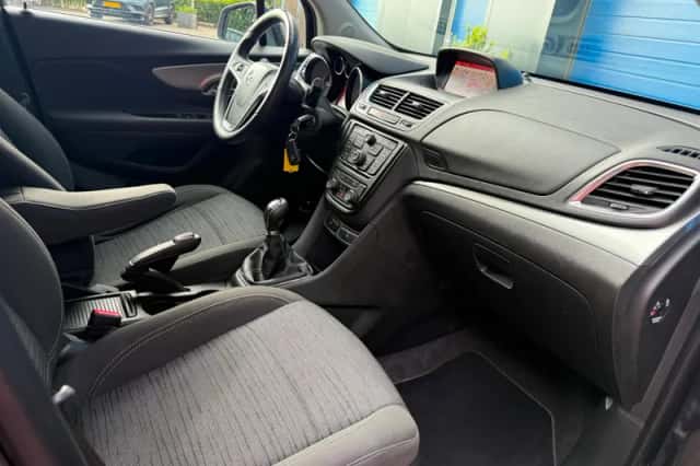 Opel Mokka (2014) thumbnail 5