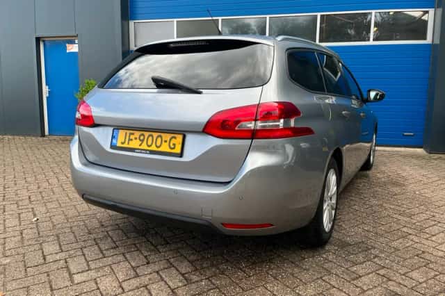 Peugeot 308 (2016) thumbnail 3
