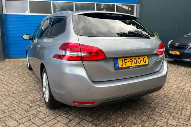 Peugeot 308 (2016) thumbnail 4