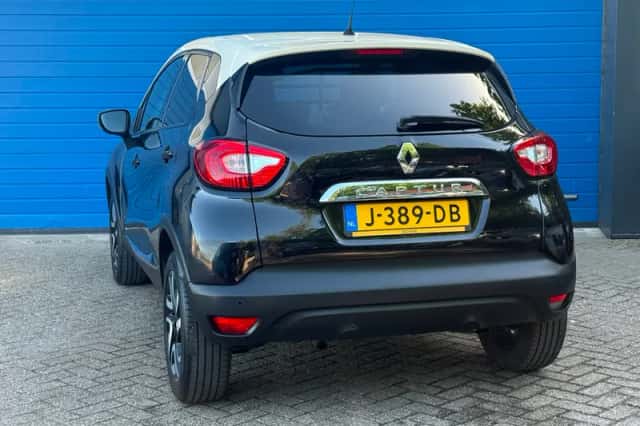 Renault Captur (2017) thumbnail 3