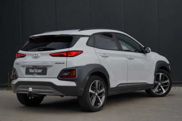 Hyundai Kona (2018) thumbnail 2