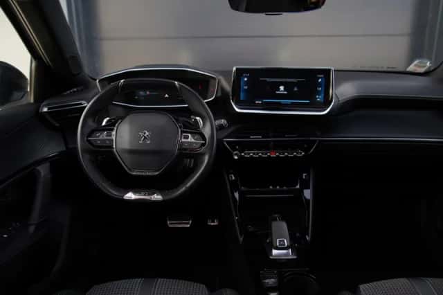 Peugeot 2008 (2008) thumbnail 3