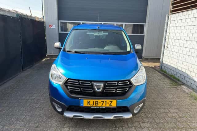 Dacia Lodgy (2017) thumbnail 2