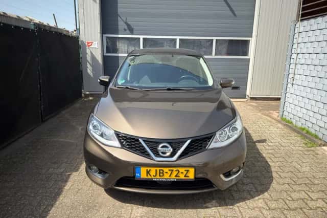 Nissan Pulsar (2015) thumbnail 2