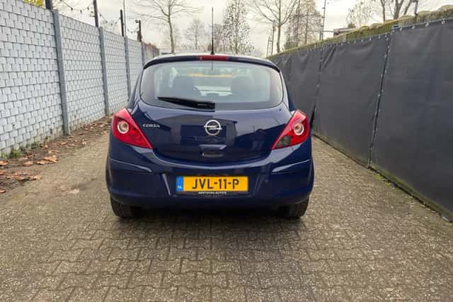 Opel Corsa (2014) thumbnail 5