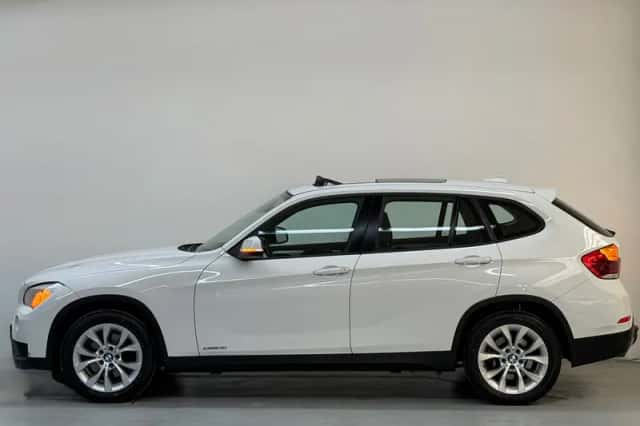 BMW X1 (2013) thumbnail 5