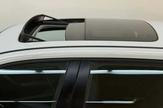 BMW X1 (2013) thumbnail 6