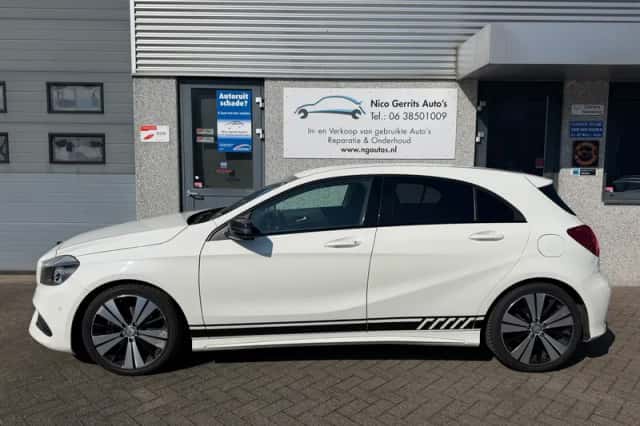 Mercedes-Benz A-Klasse (2016) thumbnail 2