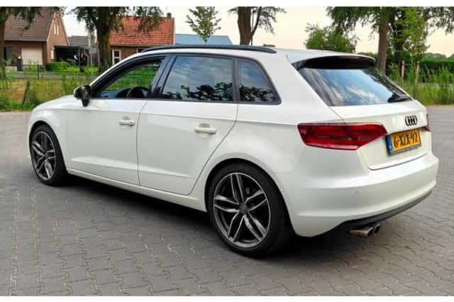 Audi A3 (2013) thumbnail 4