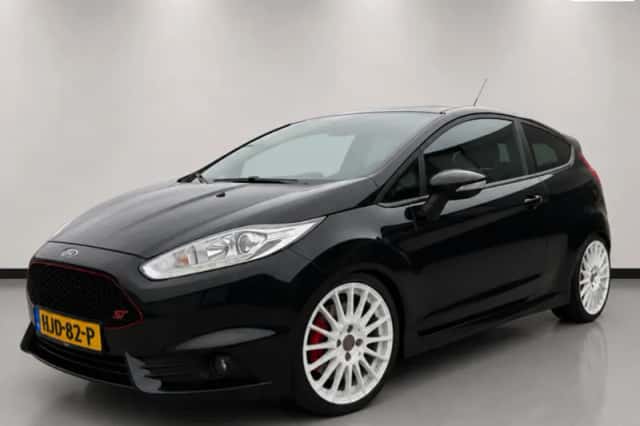 Ford Fiesta (2014) thumbnail 1
