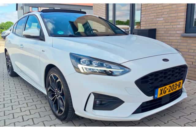 Ford Focus (2019) thumbnail 3
