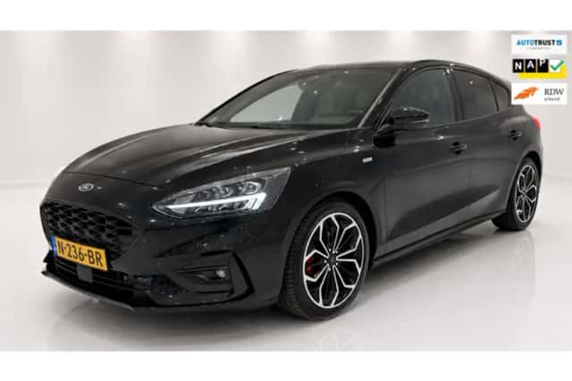 Ford Focus (2021) thumbnail 1