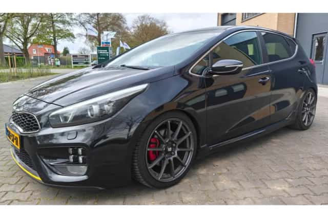 Kia Cee'd (2014) thumbnail 3