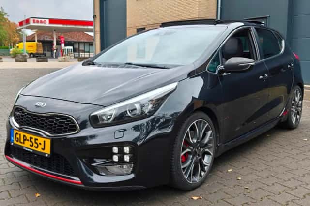 Kia Cee'd (2014) thumbnail 2